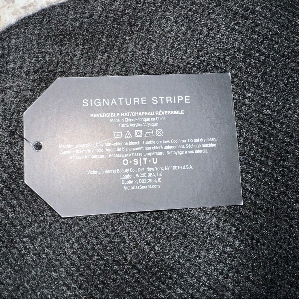 NWT Victoria's Secret Signature Pink and Black Stripe Reversible Beanie - Picture 4 of 11